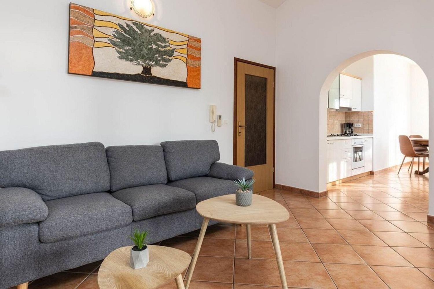 Traumhaftes Nur 250 Meter Zum Mit Meerblick, Pool, Grillbereich, Privatparkplatz Apartment Poreč